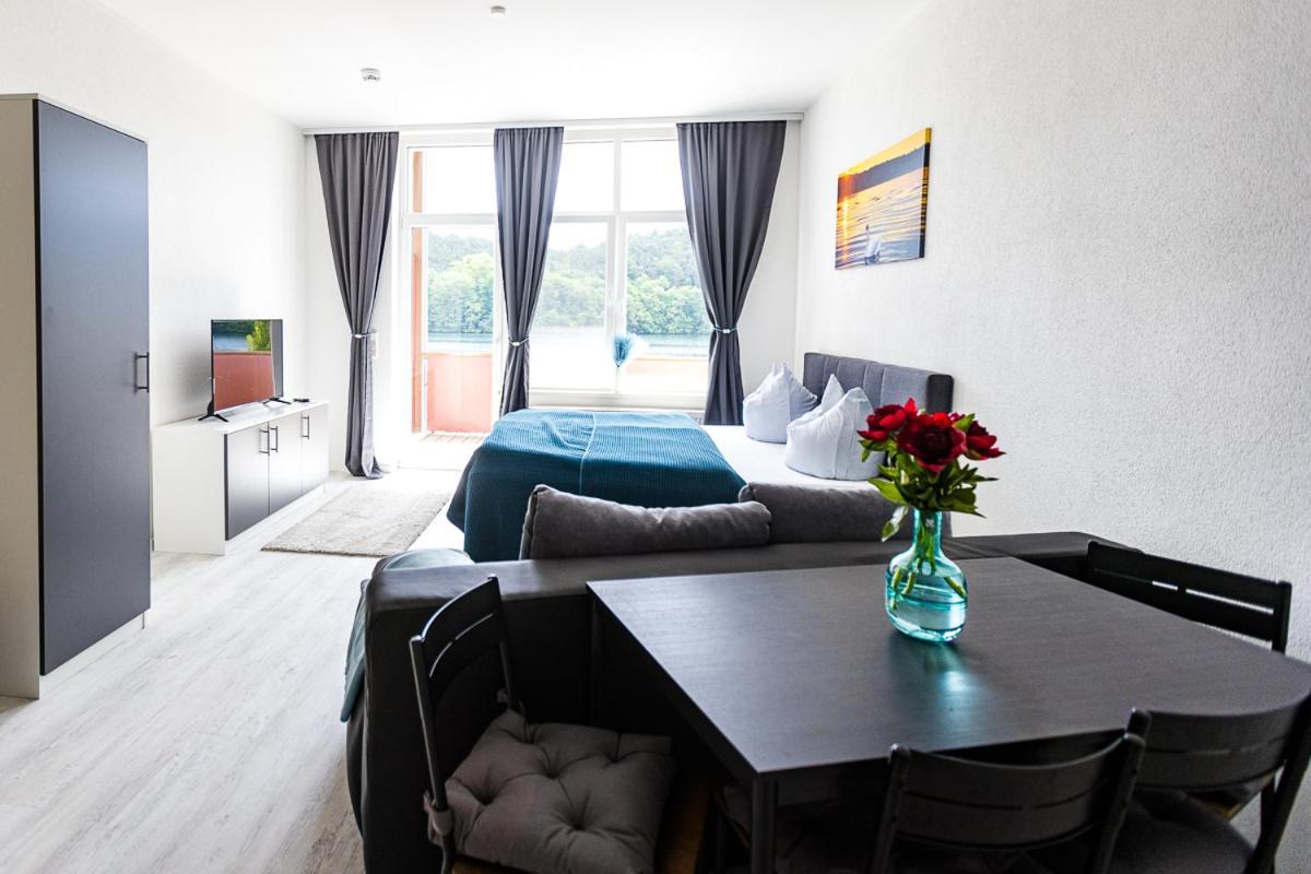 Direkt Am Werbellinsee Apartment *